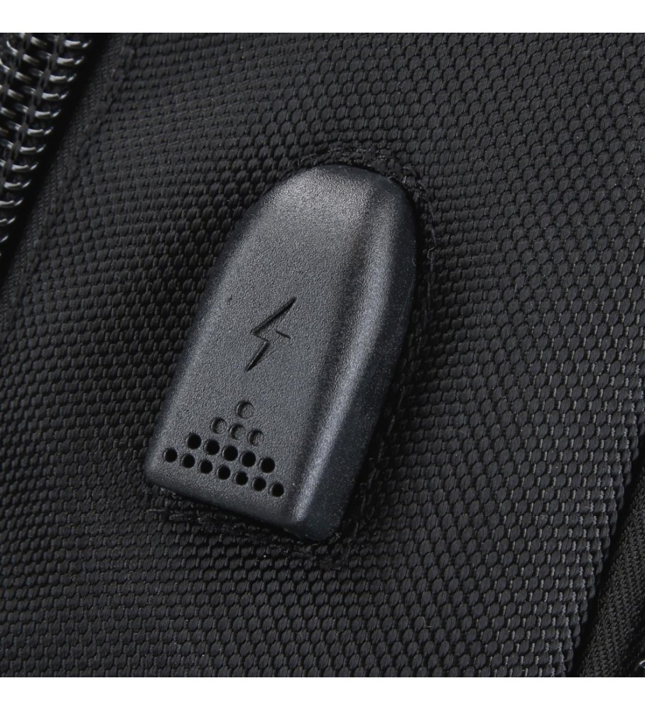 Mochila para computador Pepe Jeans Egham com dois compartimentos, preta.