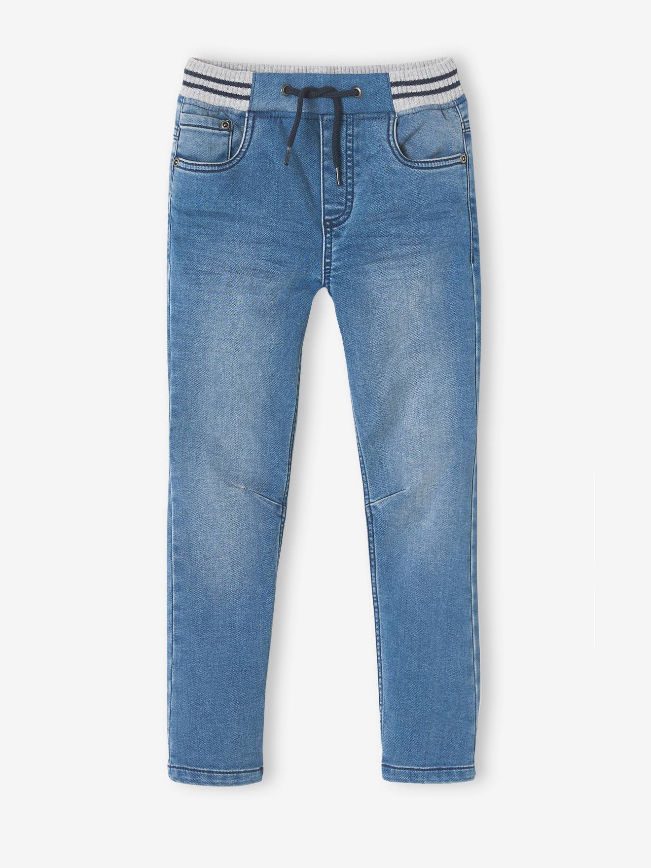 Calças de corte reto para meninos em fleece preto liso com efeito jeans.