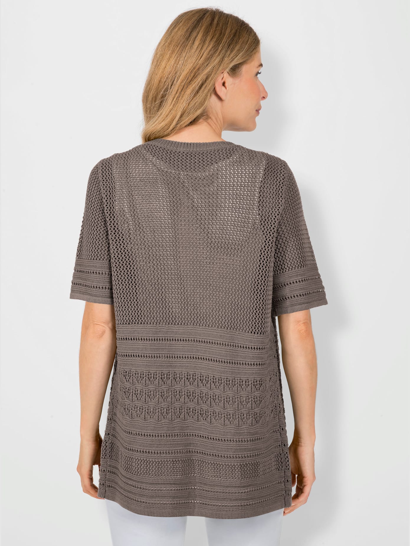 Veste en tricot motif ajouré léger