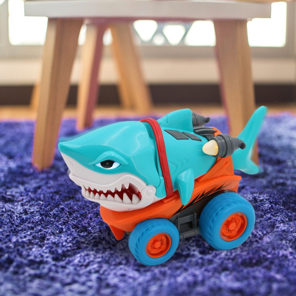 Super Wheelz Chomp & Cruise Shark mit Licht- und Soundeffekten