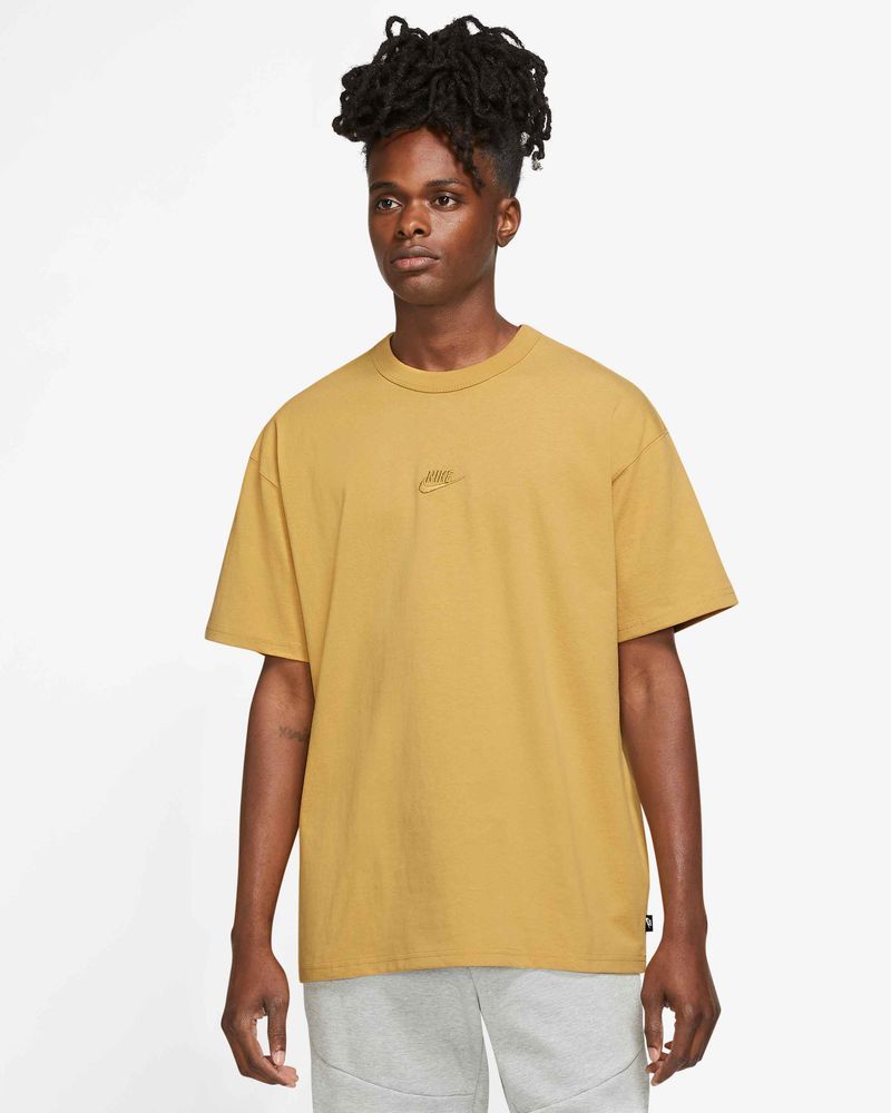 T-shirt Nike Sportswear Premium Essentials Jaune Moutarde pour homme