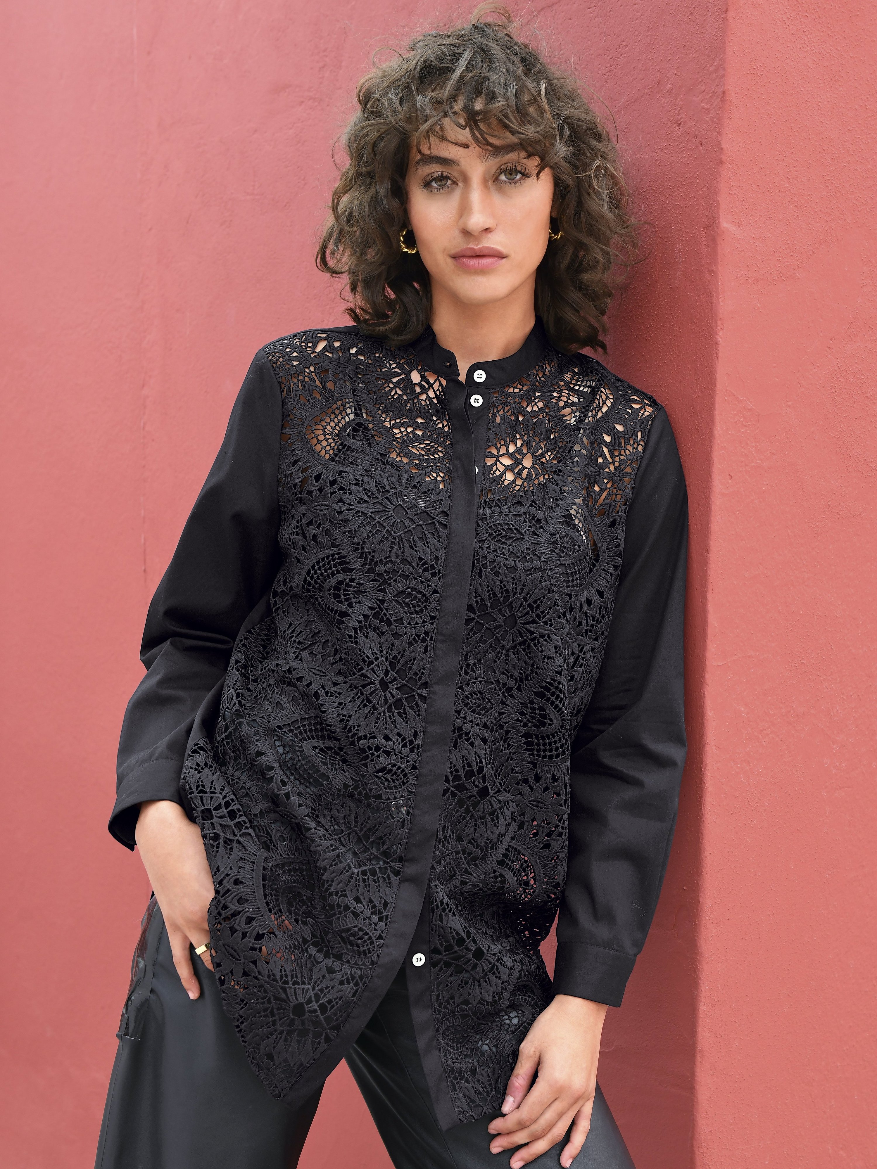 Long-Bluse mit Stehkragen