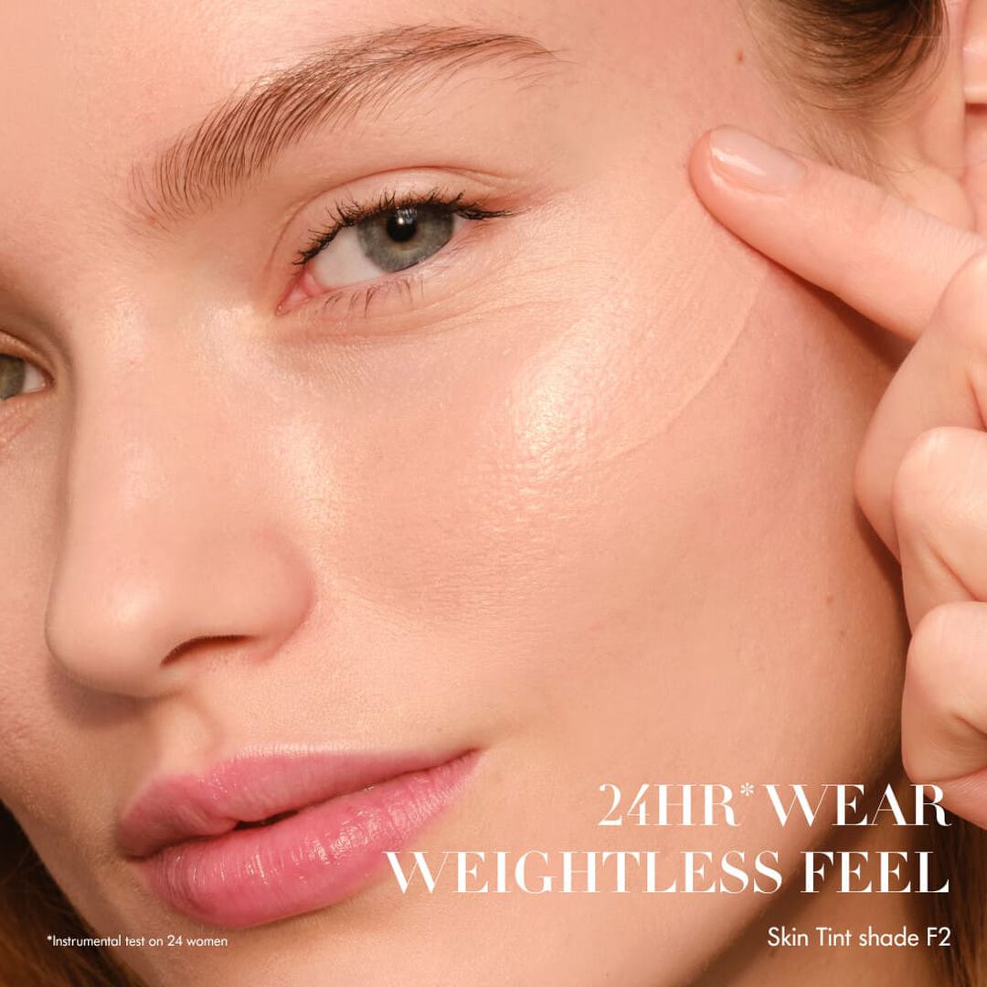 Giorgio Armani Luminous Silk Skin Tint