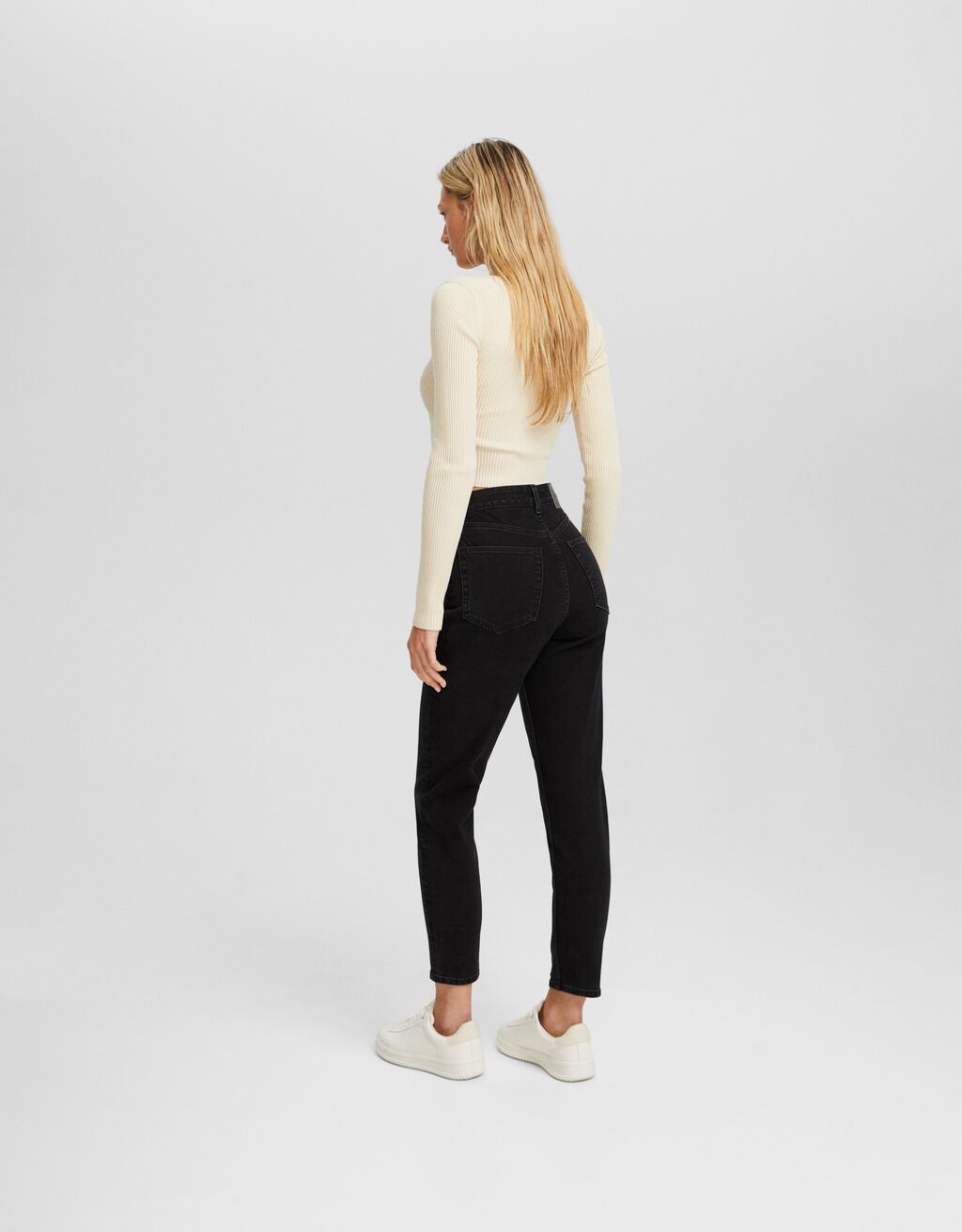 calças jeans confortáveis de mãe