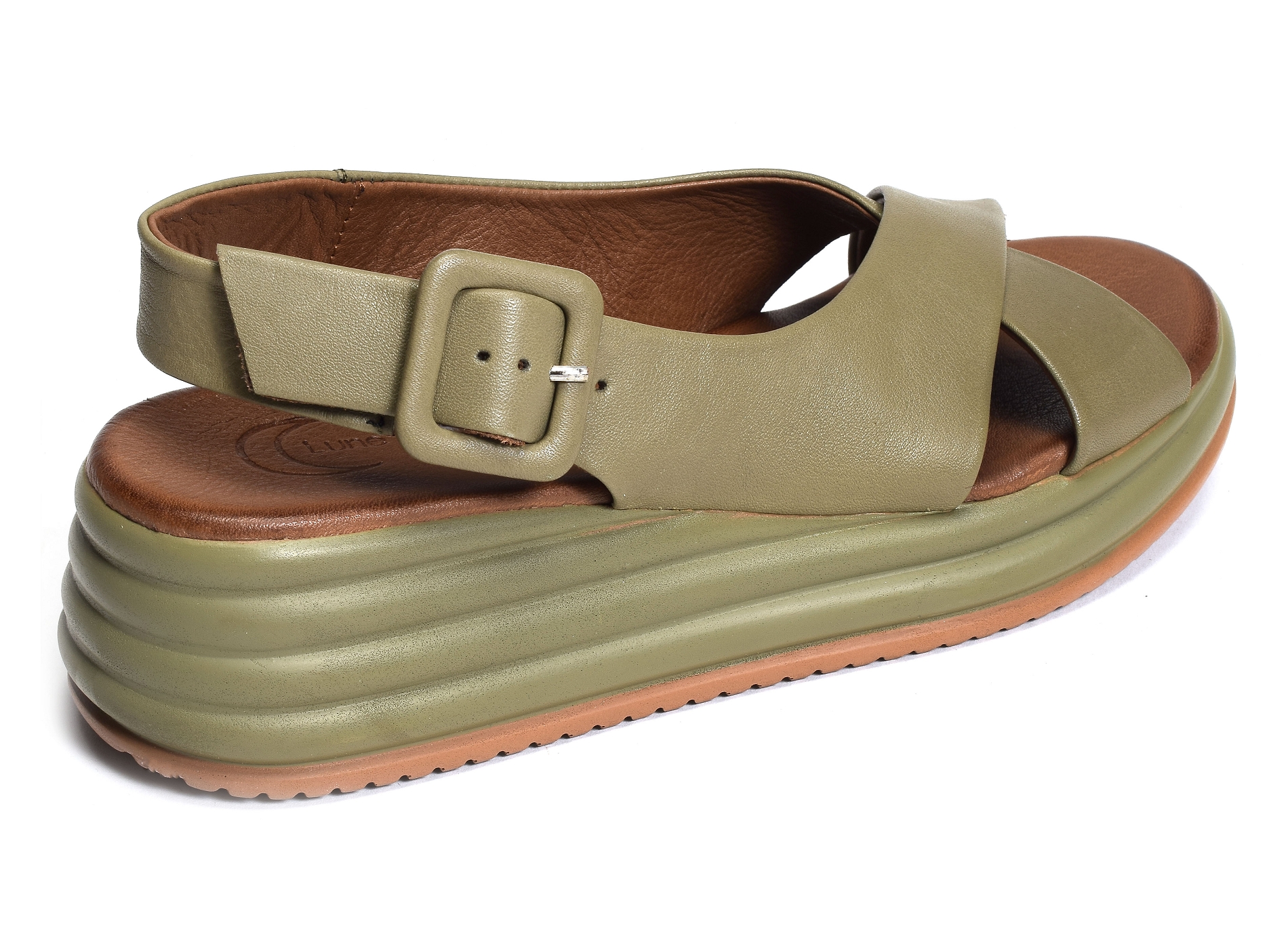 Enora kaki