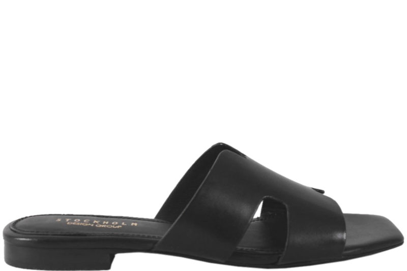 STOCKHOLM DESIGN GROUP SORT SLIPPERS I GLAT SKIND