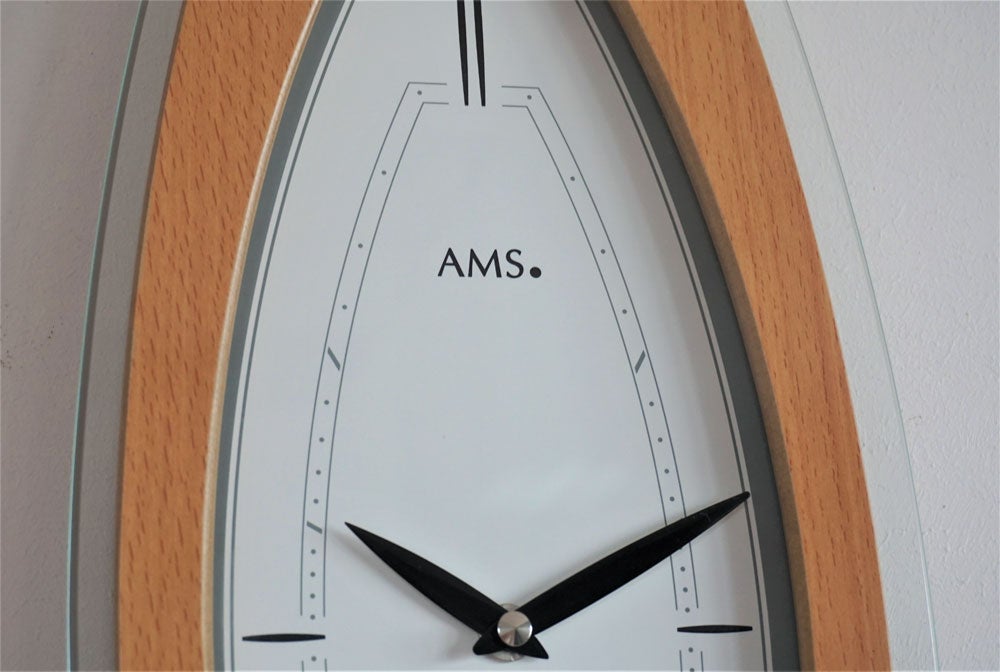 AMS 9357 Moderne wandklok 19 x 44 x 5 cm