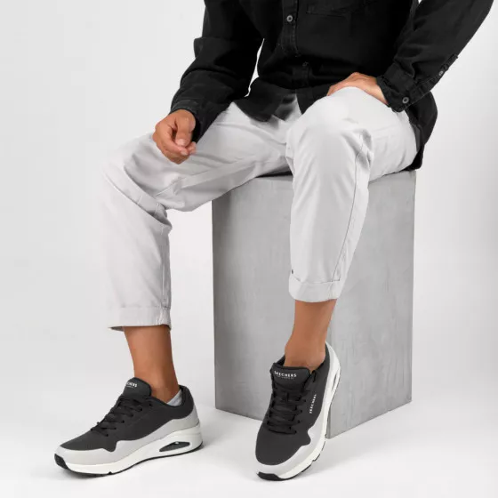 Baskets NOIR SKECHERS Uno Timeline