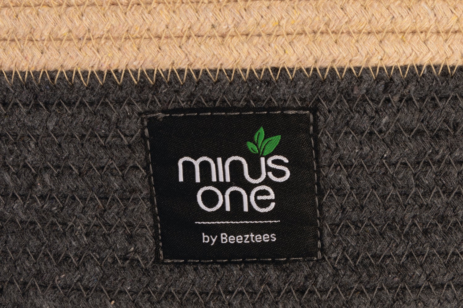 Beeztees kattenmand Minus One Xana grijs/bruin D 45 H 14 cm