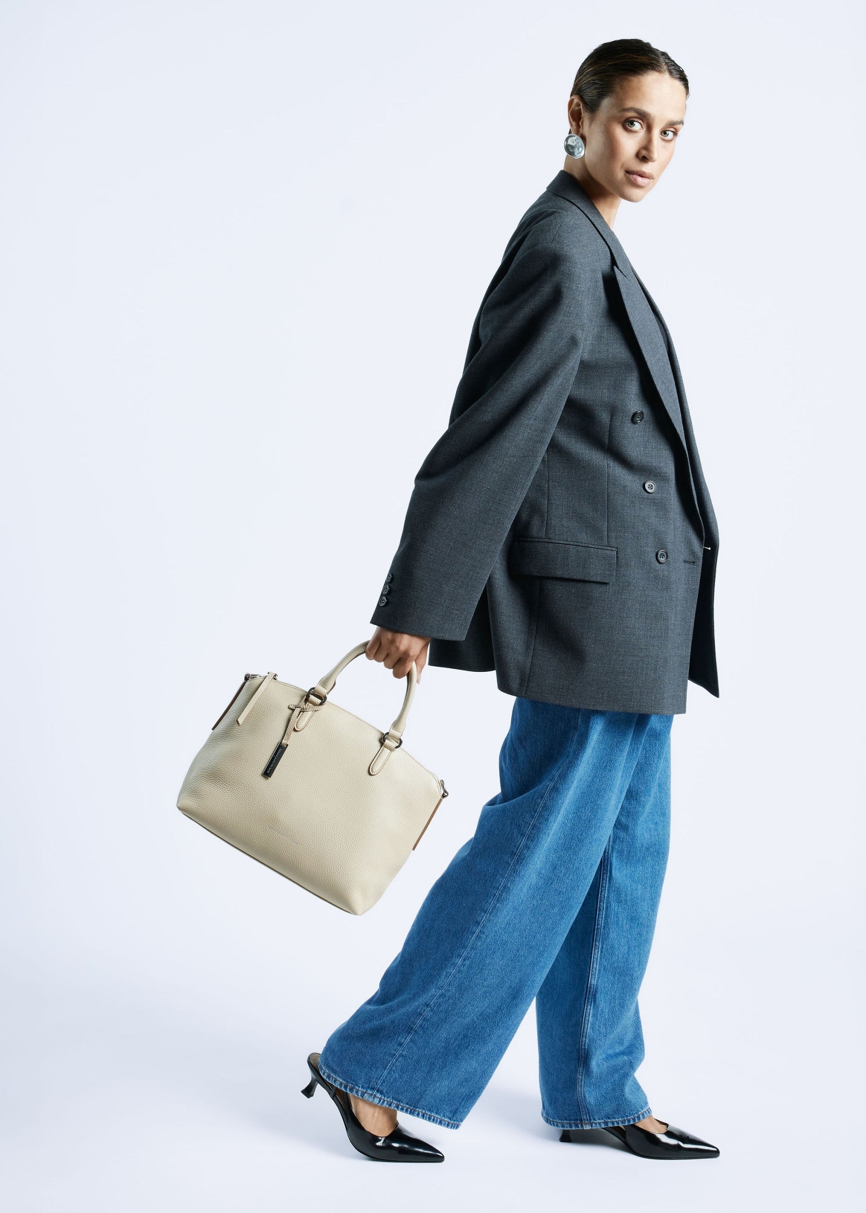 METTE | LIMESTONE