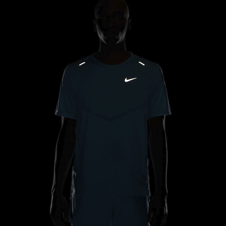 Nike Dri Fit Rise 365 Lobe T Shirt Blå