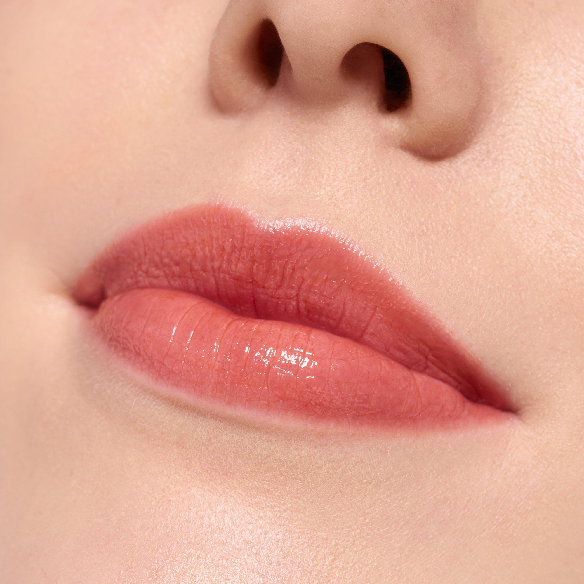 JUICY BOMB glossy butter balm