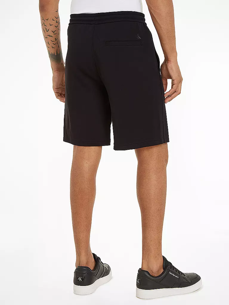 CALVIN KLEIN JEANS Sweatshorts  schwarz