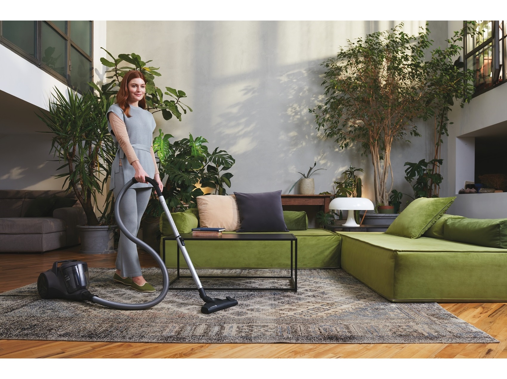 ASPIRADOR SEM SACO HOOVER HP120PET 011 700W