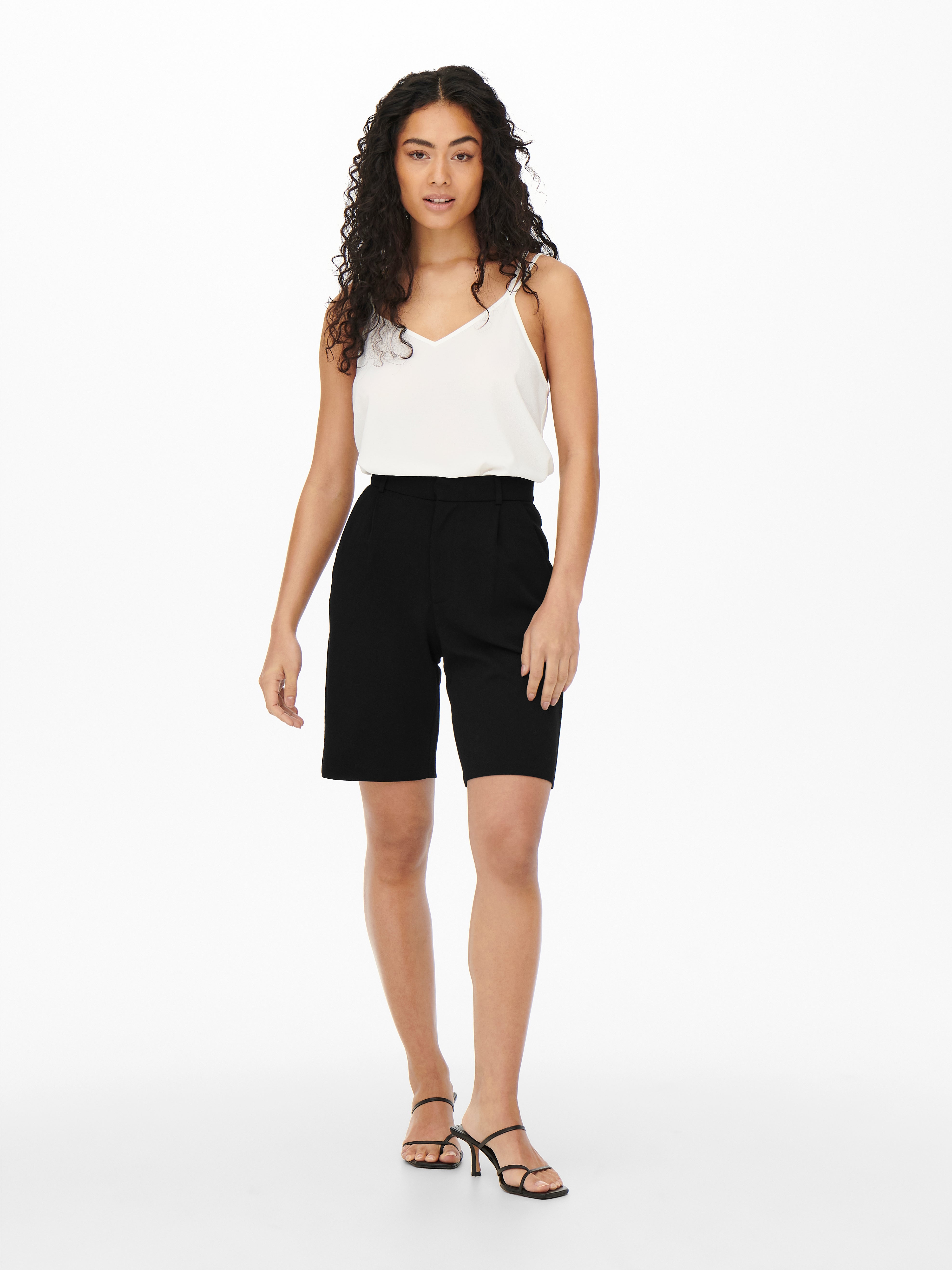 JDYTANJA Mittlere Taille Normal geschnitten City Shorts Black