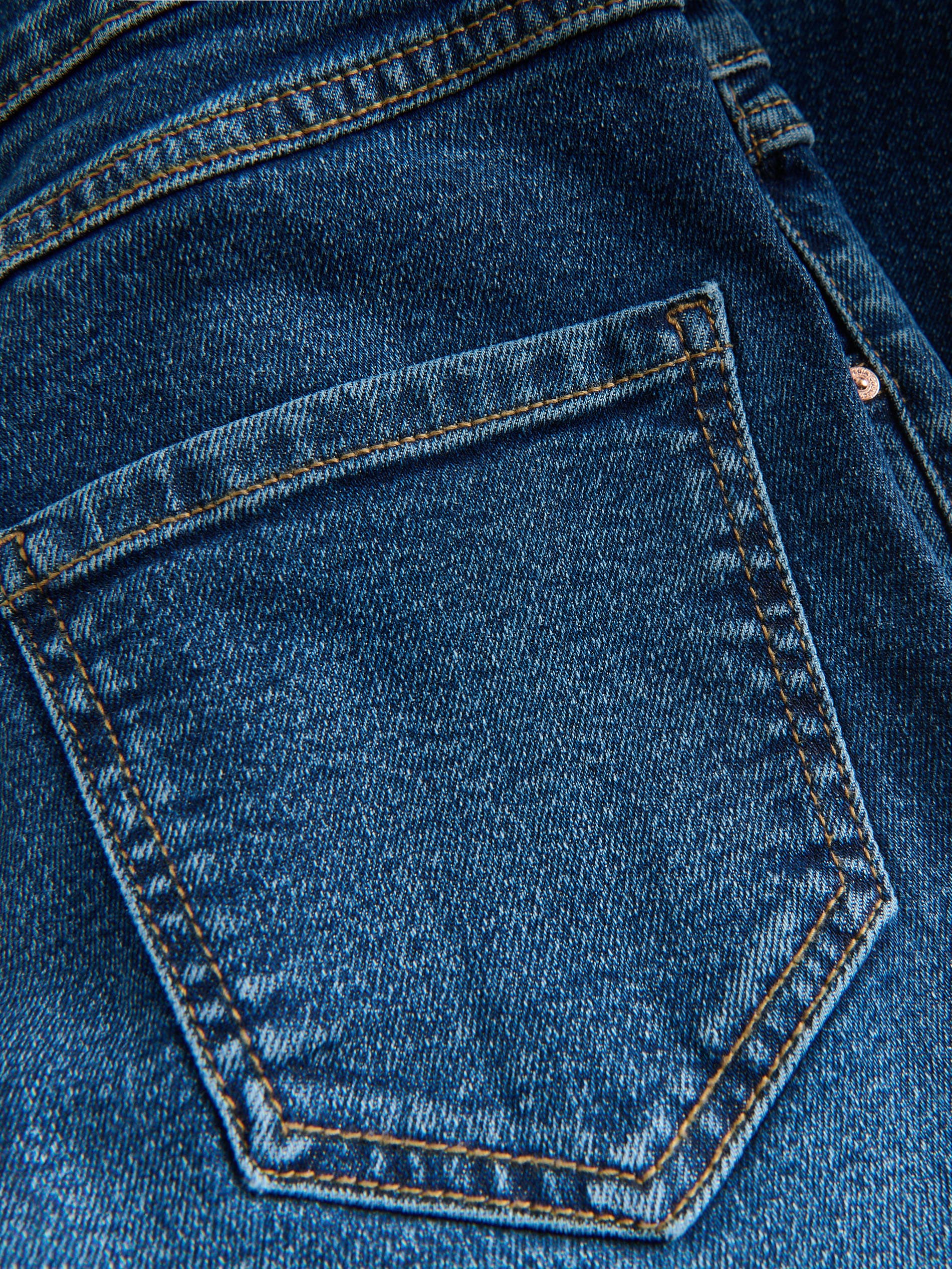 Slim-Fit-Jeans mit hohem Bund
