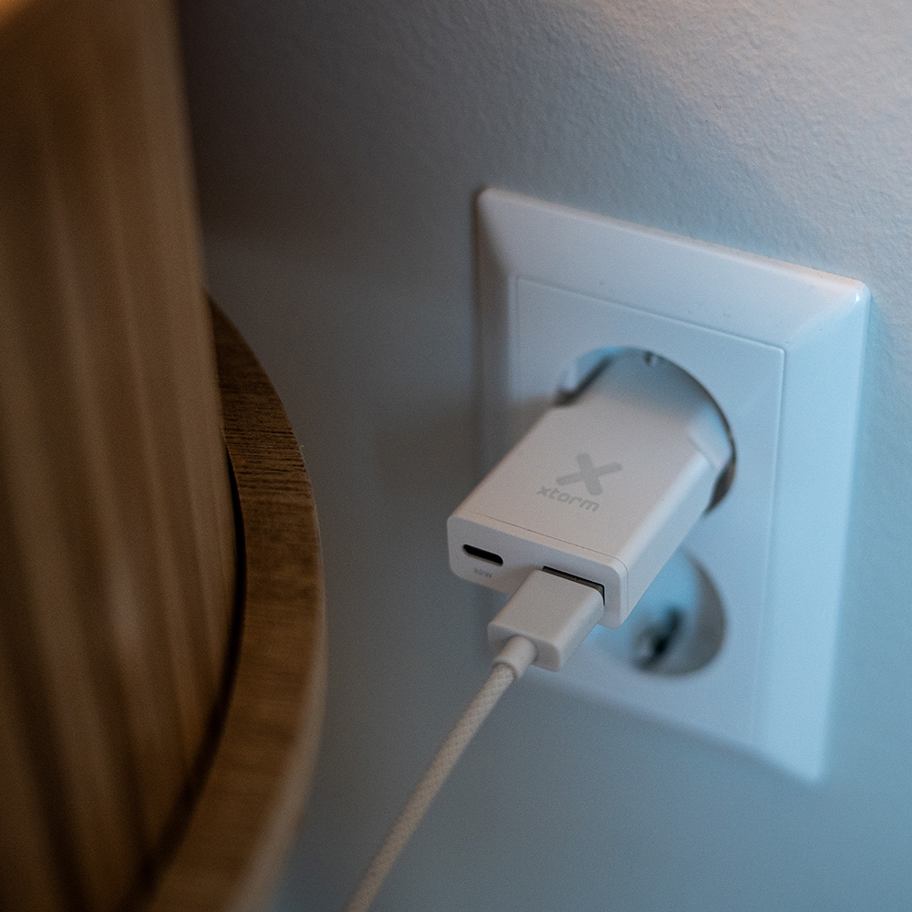 (25W) Go2 SlimLine USB C / USB A Ladegerät Netzteil Recycled (XG2SL025) - Weiss