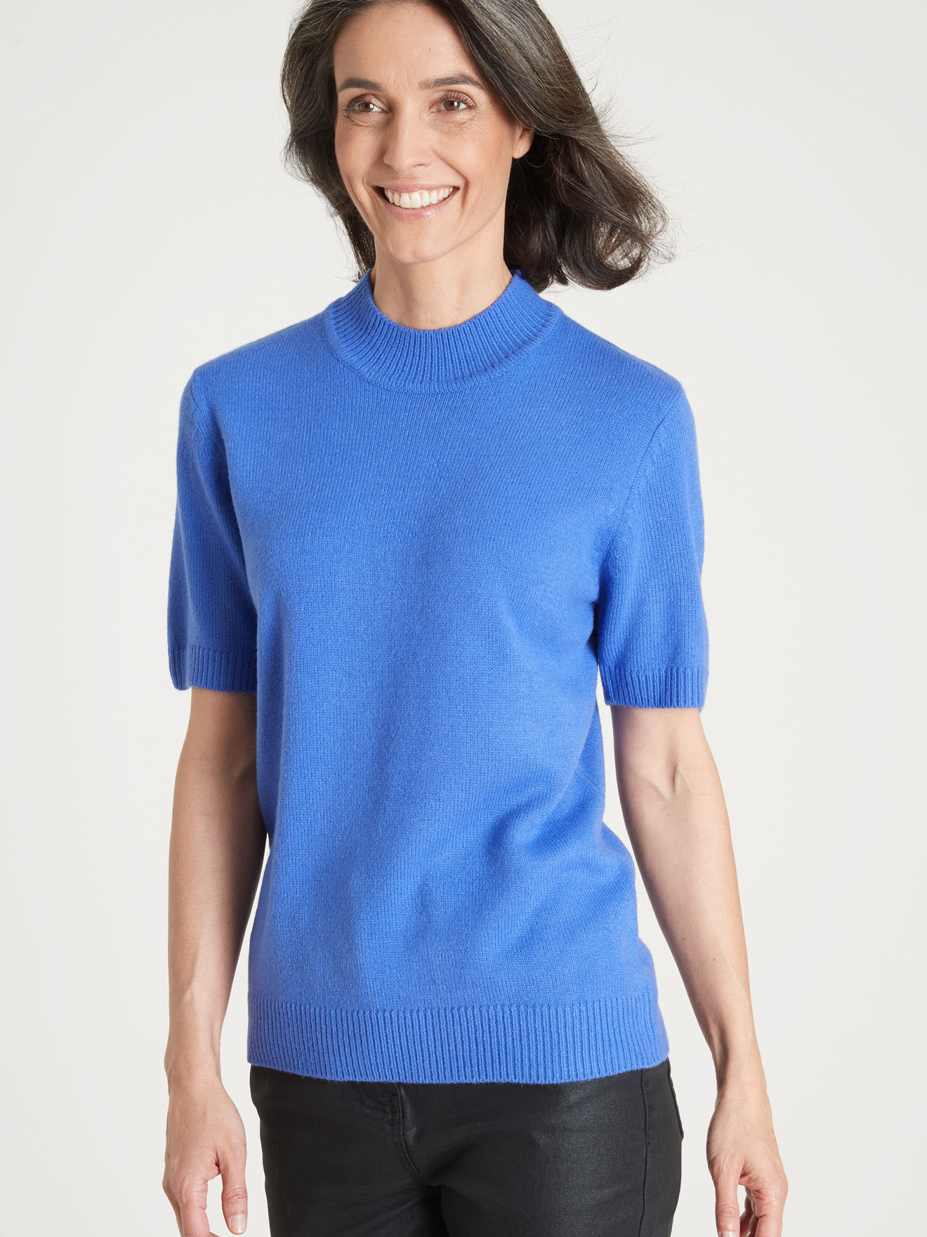 Pull col montant manches courtes