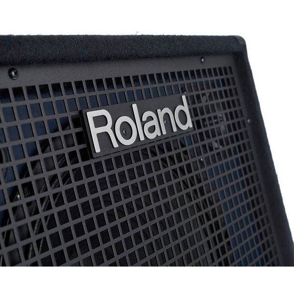 Roland KC-200