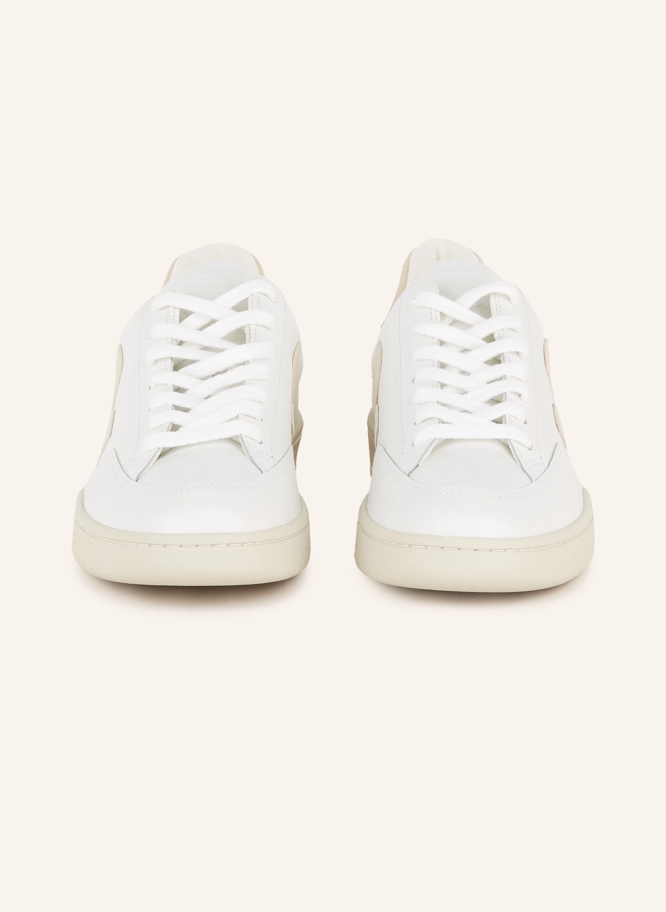 VEJA Sneaker V-12
