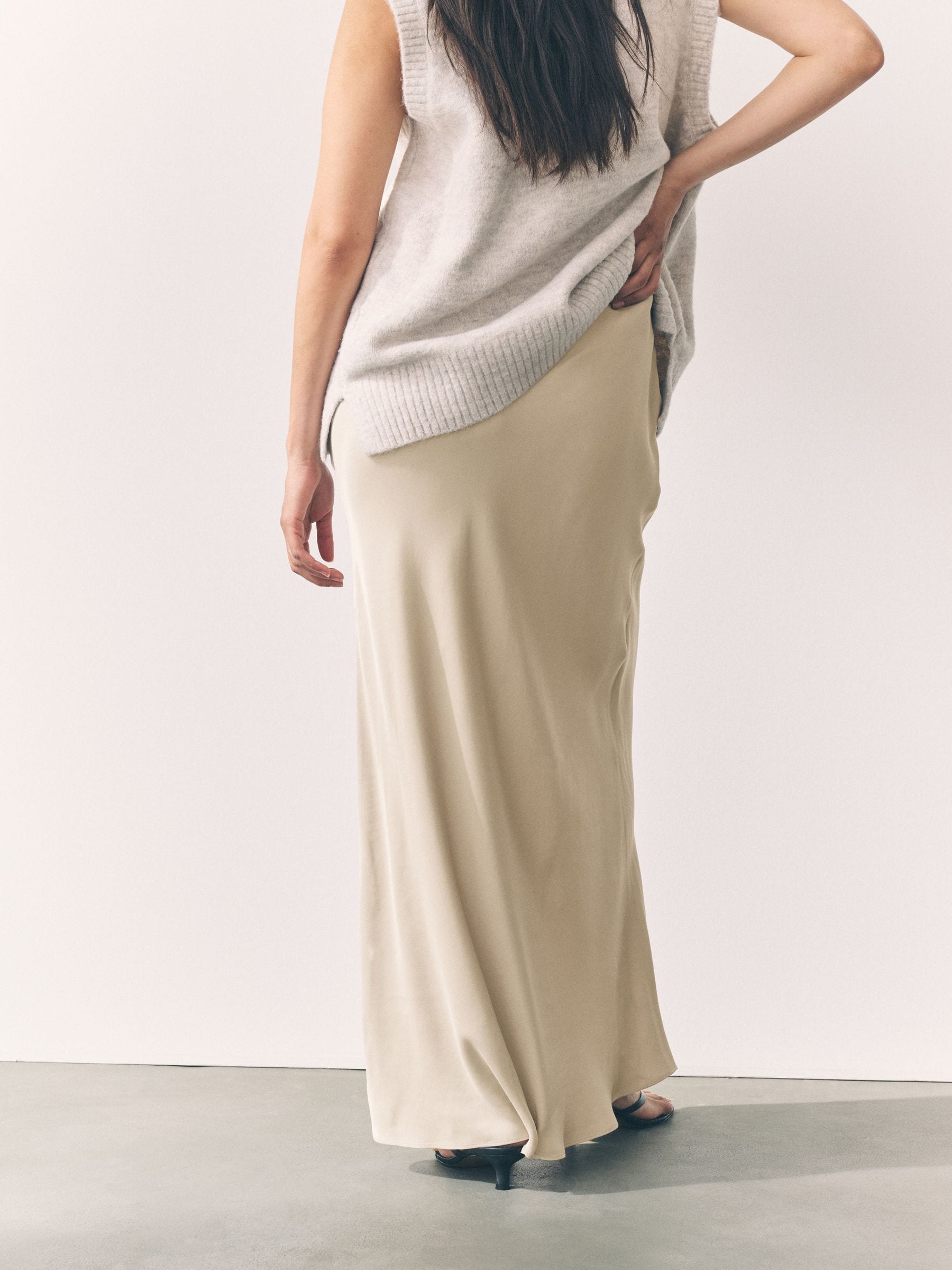 Champagne-goud - Satijnen midirok