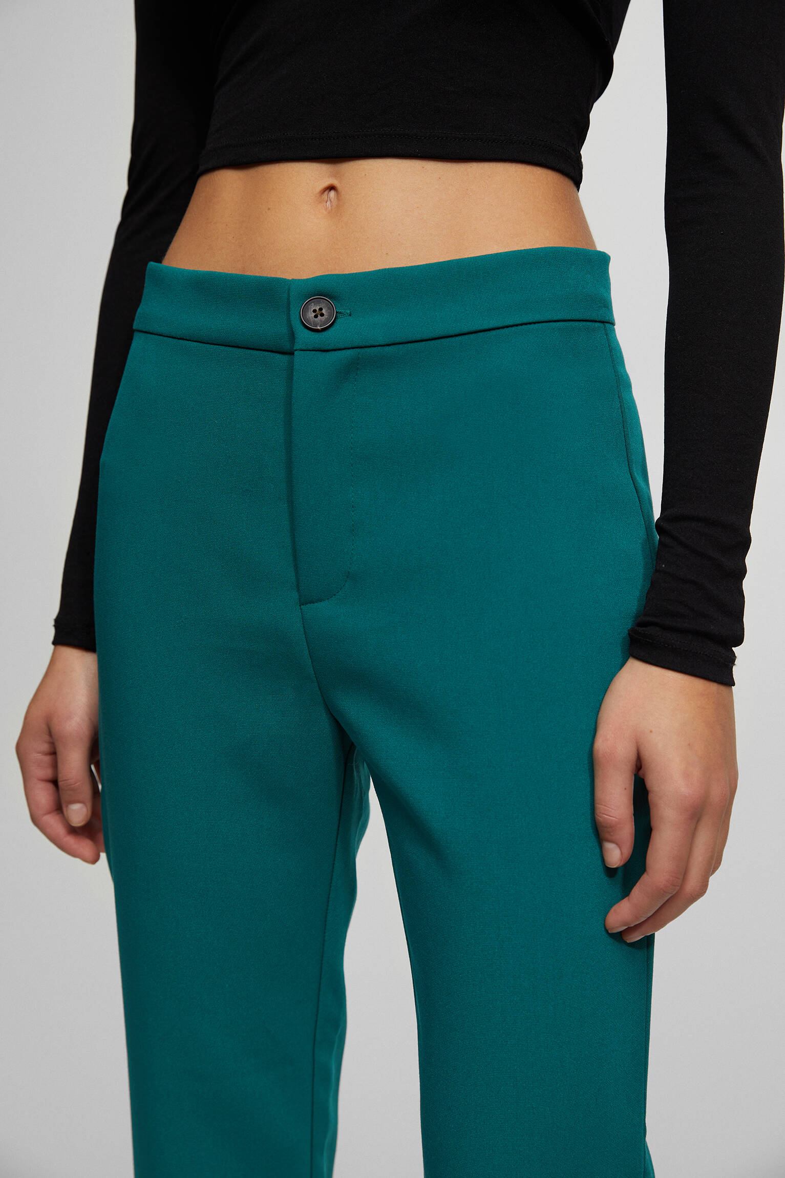 CALÇA FLARE CROPPED - VERDE