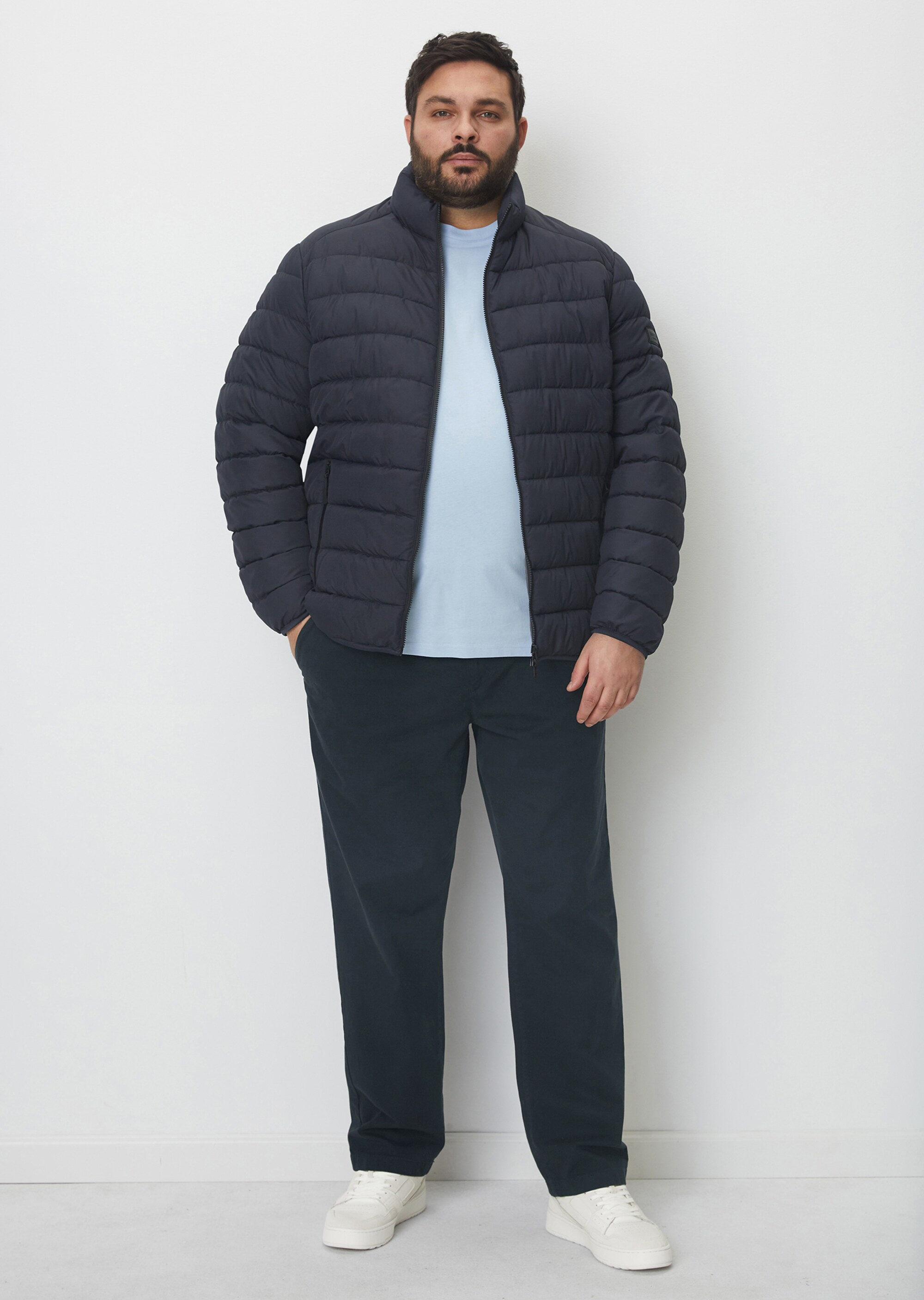 Steppjacke regular in leichter, wasserabweisender Qualität