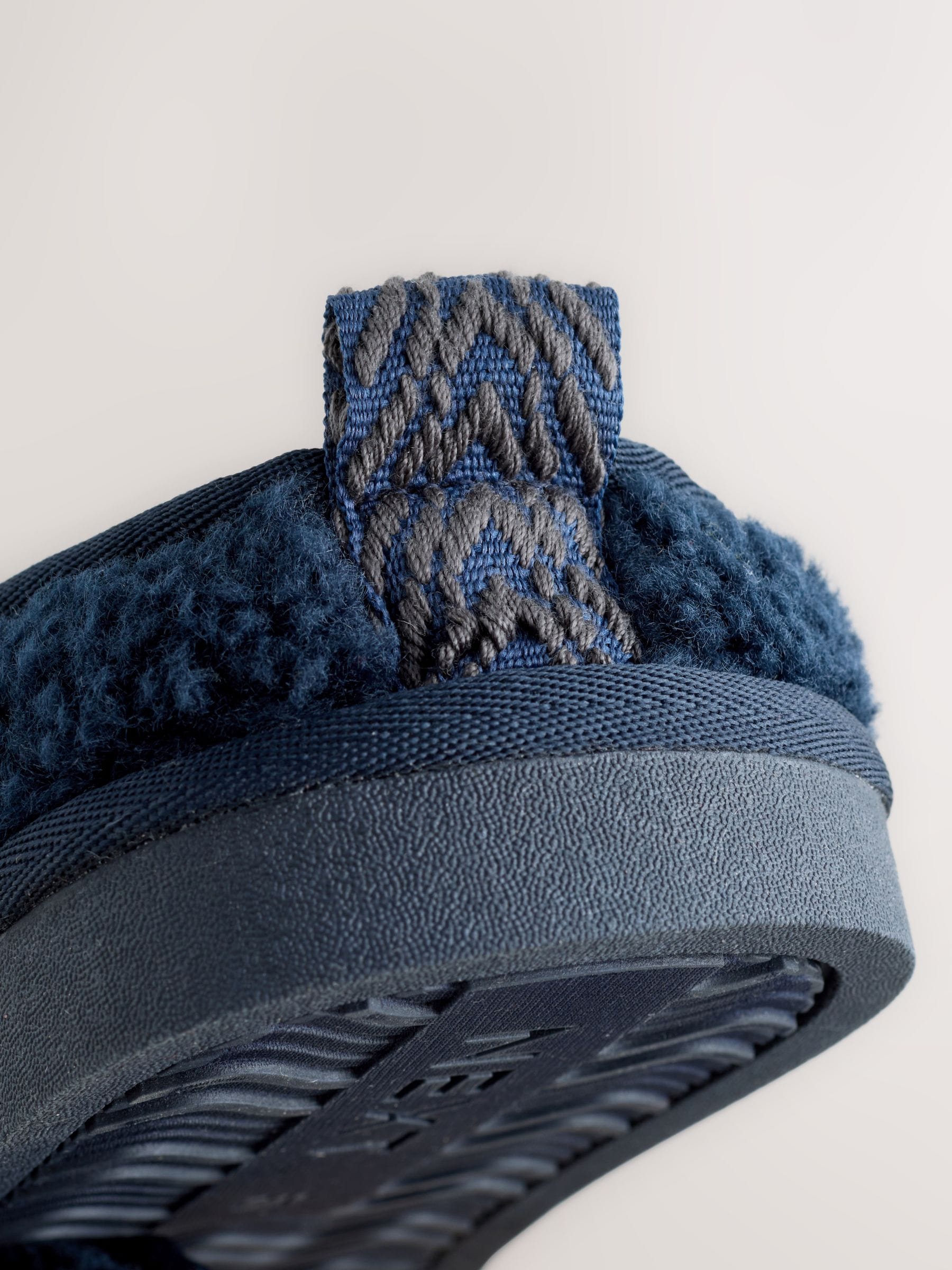 Marineblauw - Instappantoffels met borgvoering