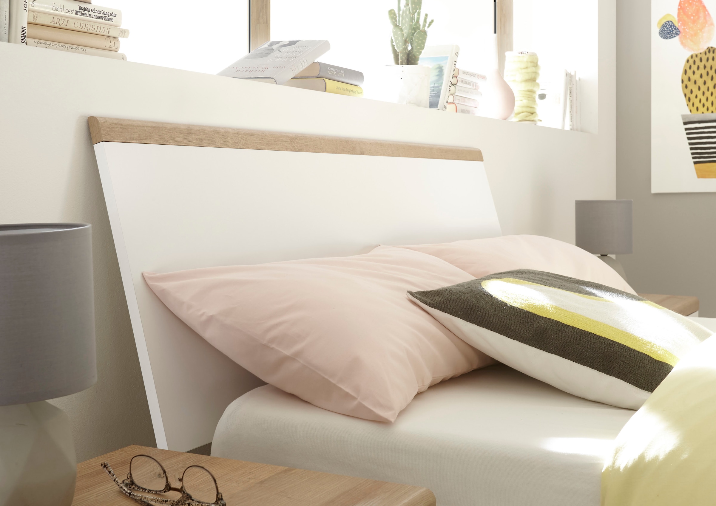 andas Einzelbett »Merle Bettgestell mit Massivholzfüssen Aussenmasse 145/20/92 cm (B/T/H)« in skandinavischem Design, Liegefläche 140x200cm