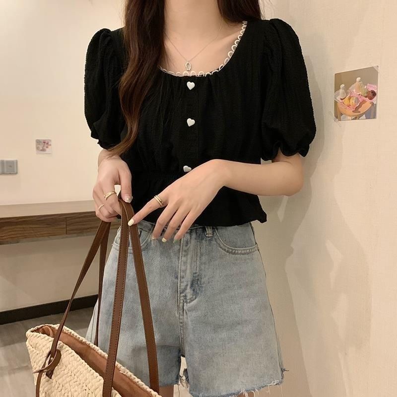 Sisyphi - Blouse met korte mouwen en hartaccent
