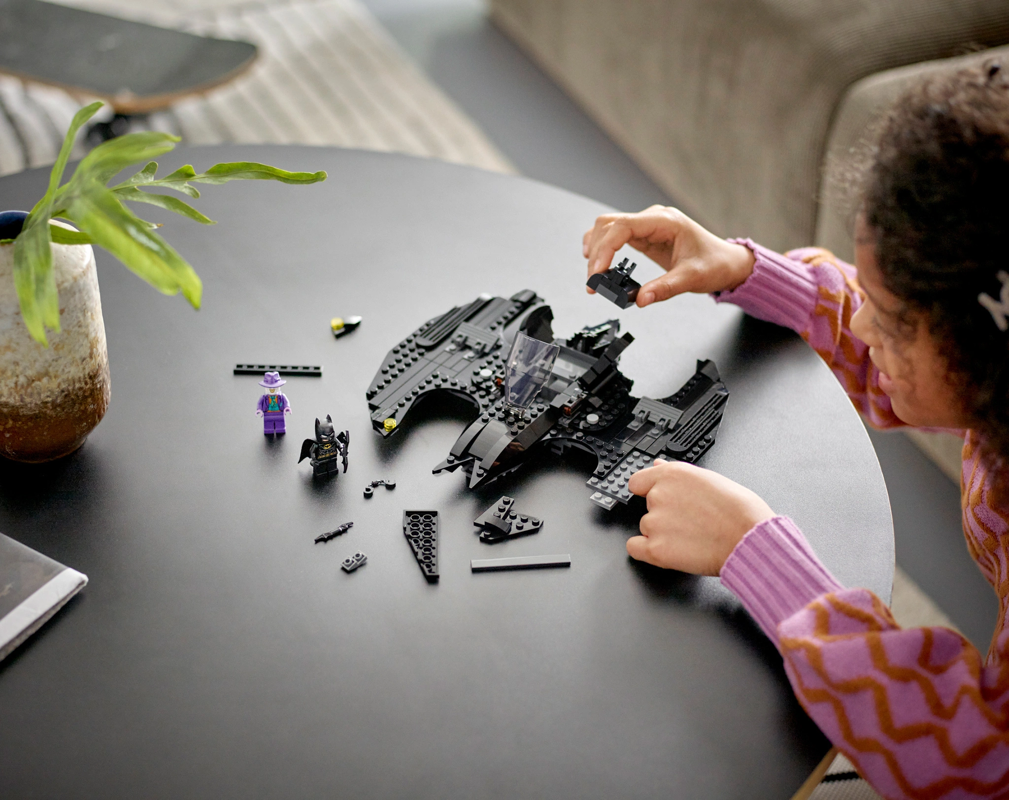 LEGO® 76265 Batwing: Batman™ vs. Joker™
