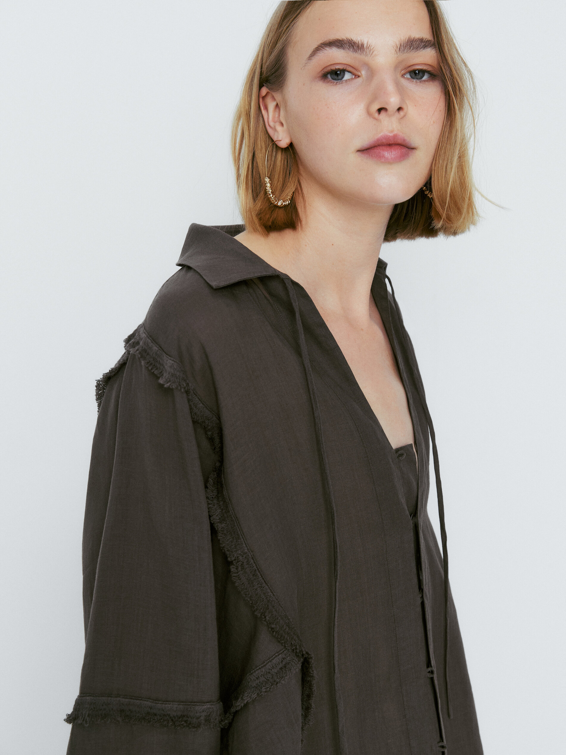 Blusa com detalhe de amarração - VERDE ESCURO