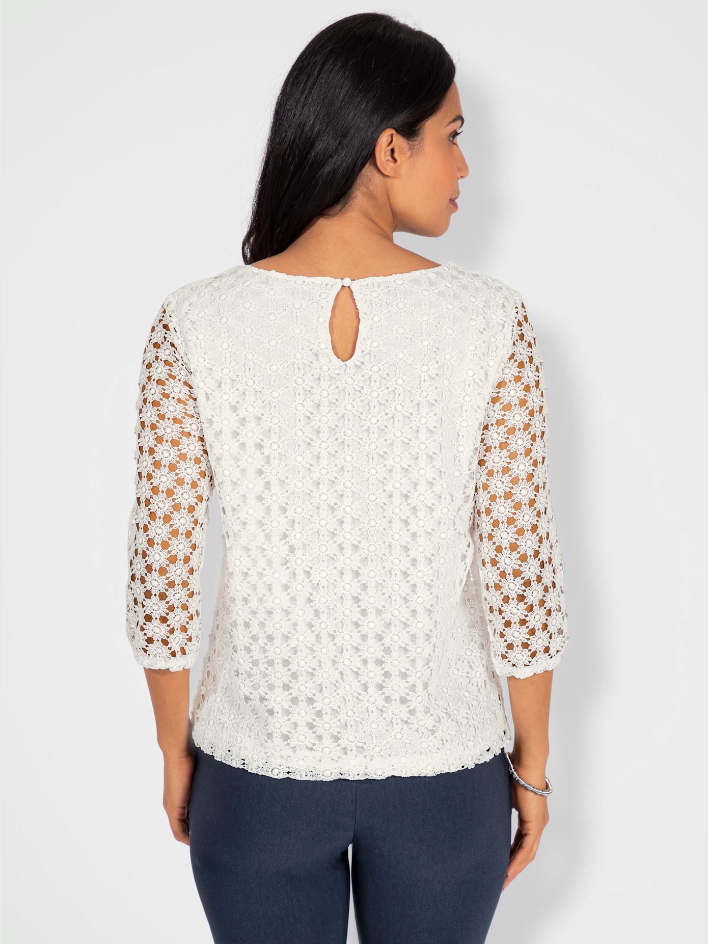 T-shirt en dentelle dentelle aux manches
