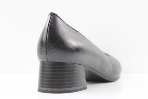 Caprice Pumps