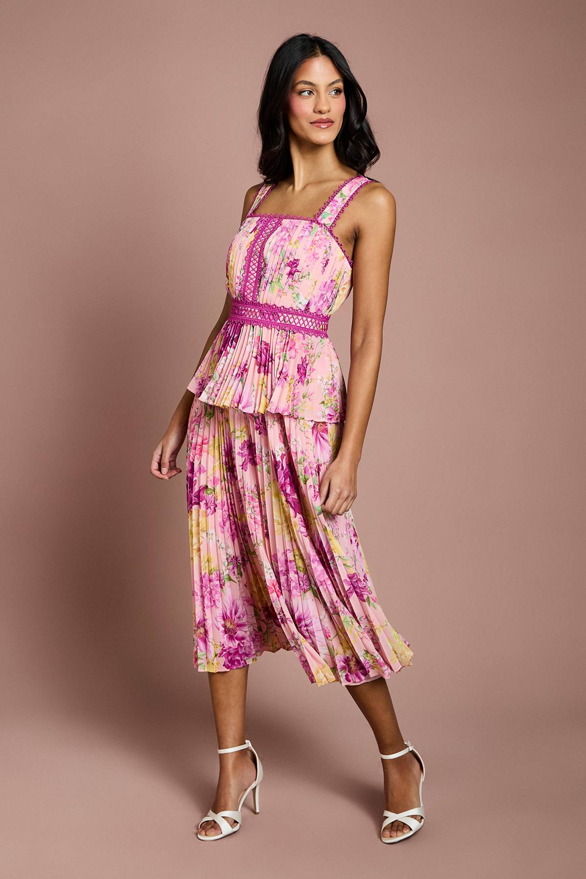 Coast Robe Midi Plissée Imprimée Avec Finitions En Dentelle Petite