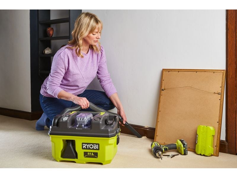RYOBI Akku-Nass-/Trockensauger RV1811-0 ohne Akku und Ladeg Vielseitiger Akku-Nass-und-Trockensauger
