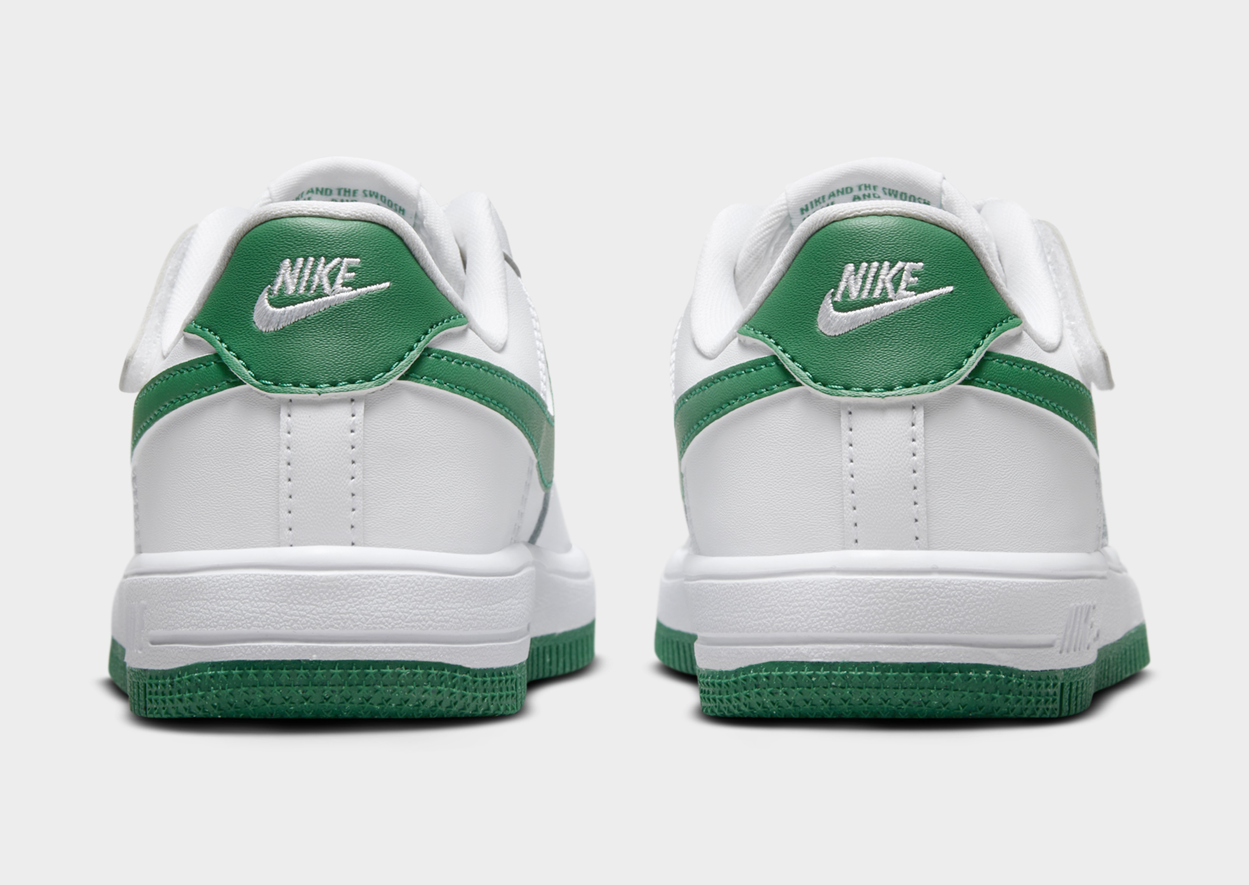 Nike AIR FORCE 1 '07 LV8