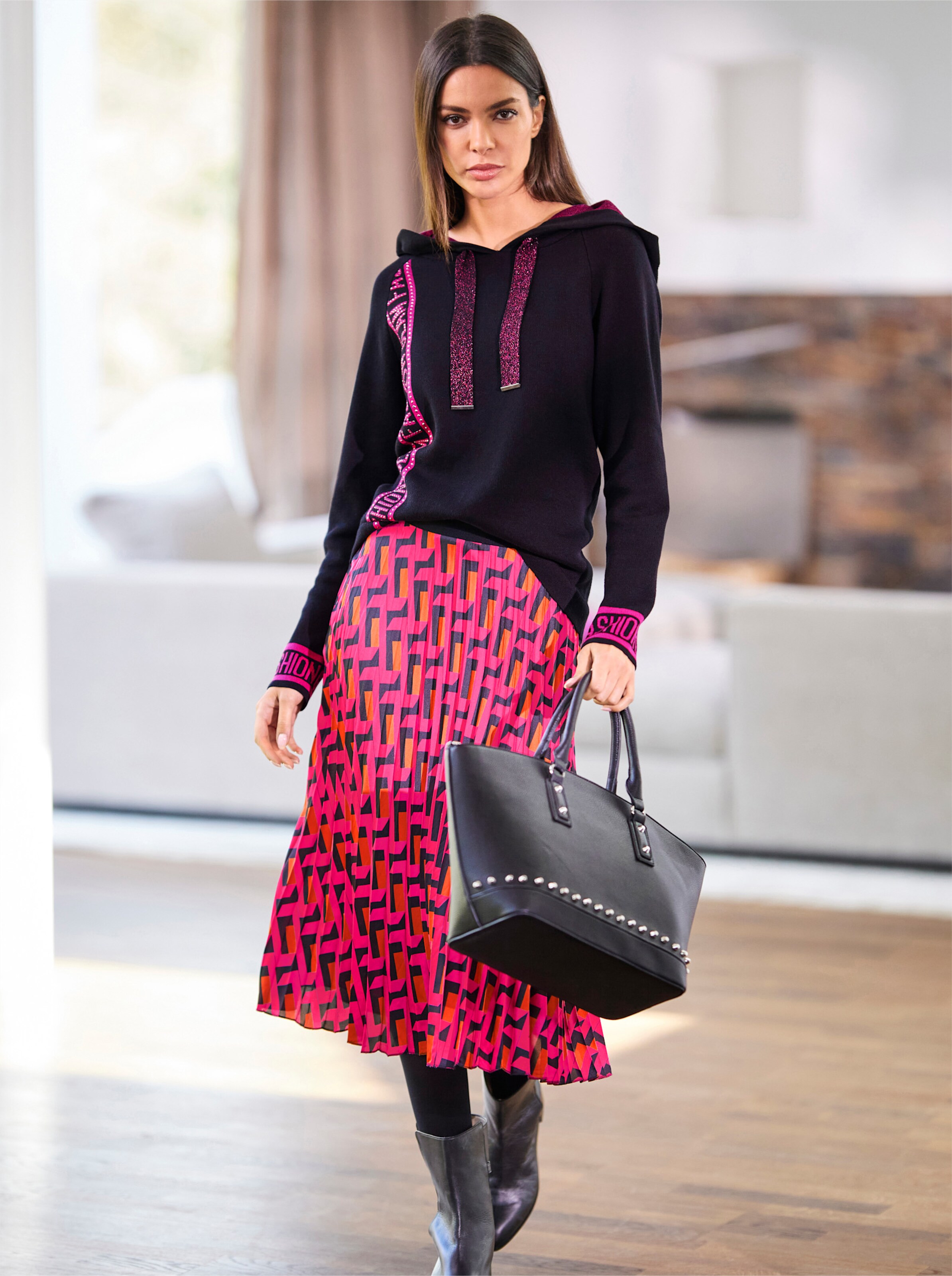 heine Pullover in schwarz
