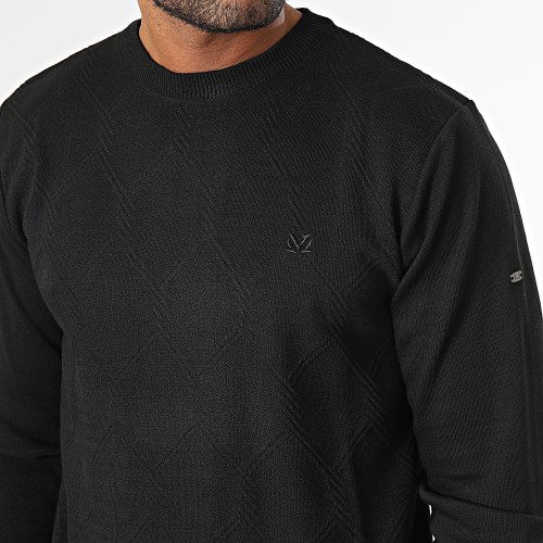 Pull Noir