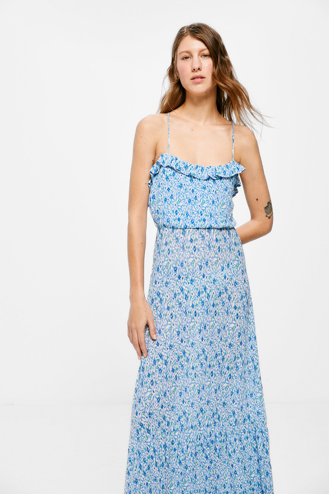 Vestido midi com detalhe de fantasia nas costas - Azul médio