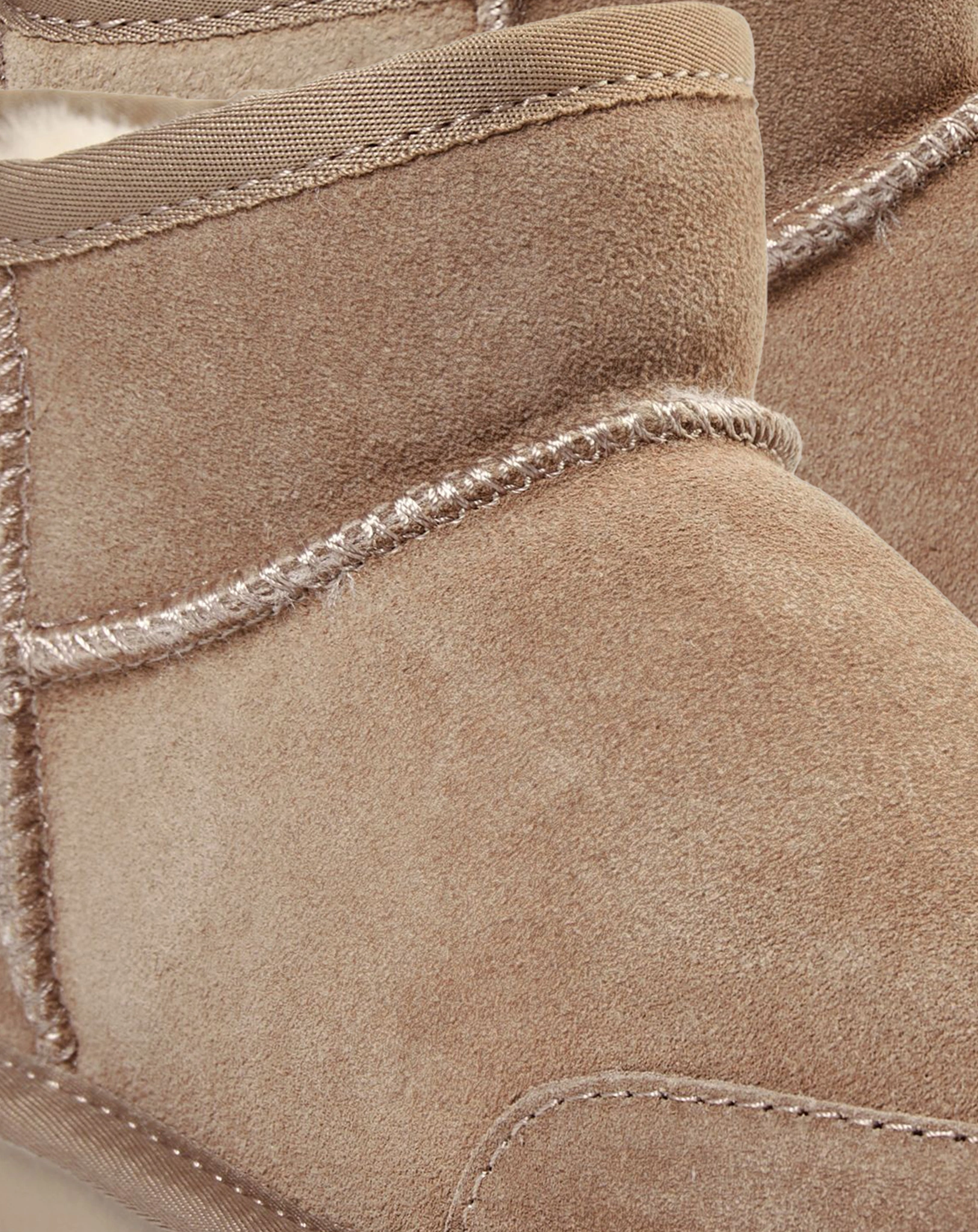 Schlupfstiefeletten KELLIE LOW in beige
