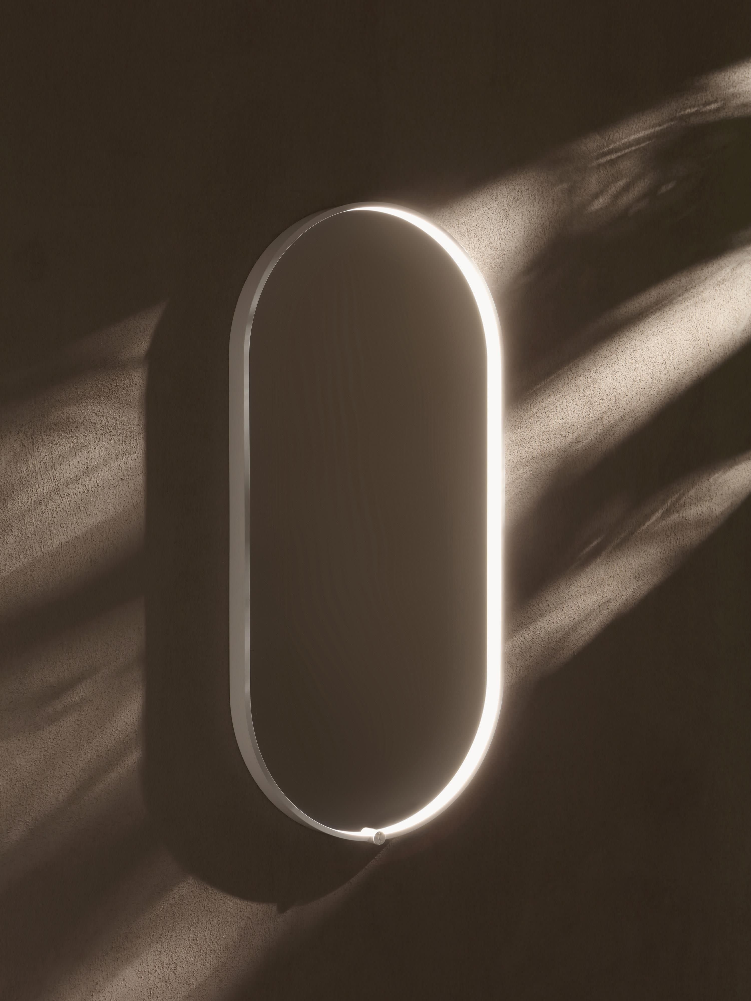 Ovale wandspiegel Avior met LED-verlichting