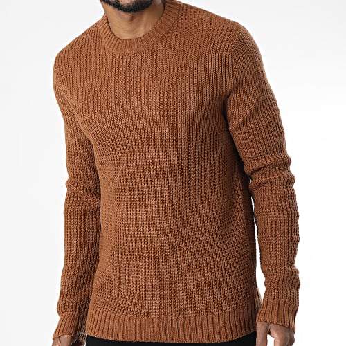 Pull Adams Camel