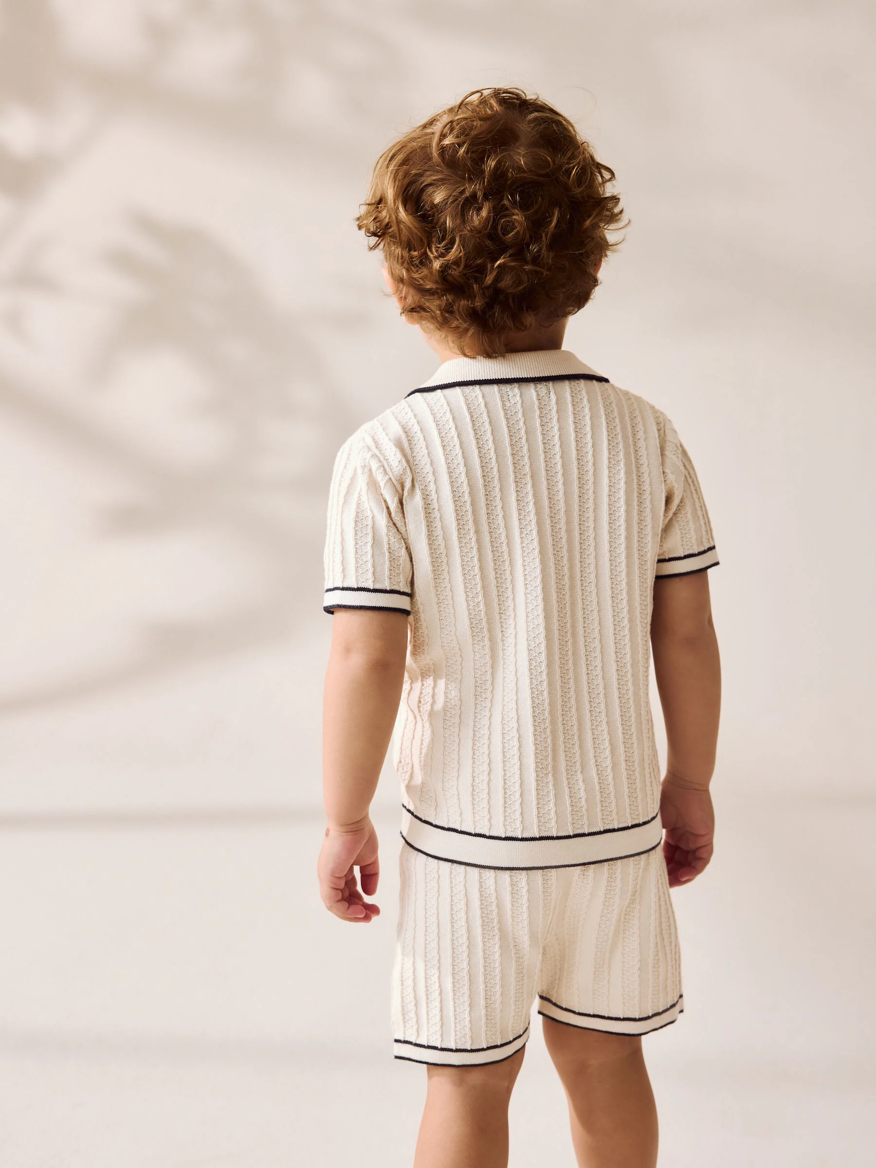 Ecru - Set met gebreid poloshirt met knoopsluiting en short (3mnd-10jr)