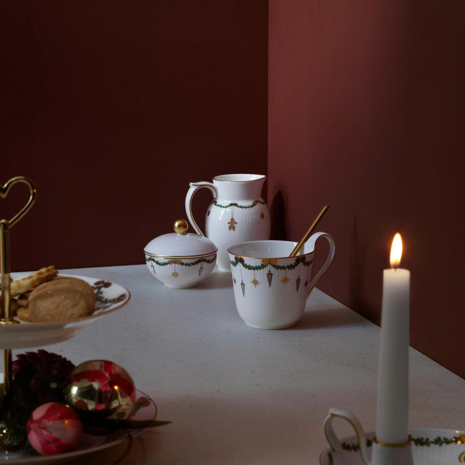 Royal Copenhagen  Stjerne Riflet julekande - 39 cl