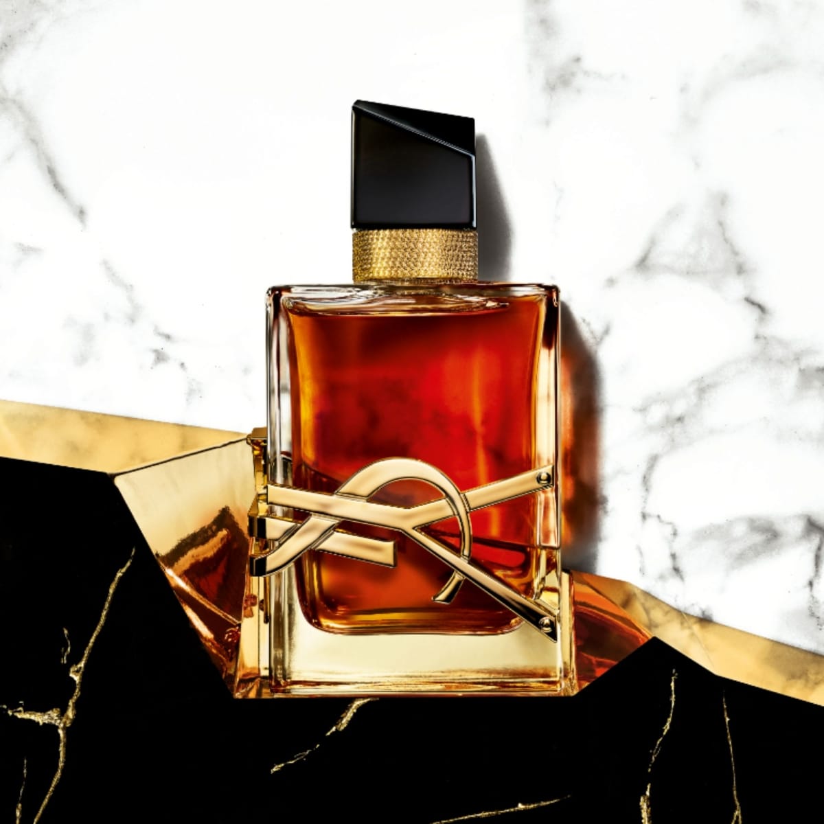 YVES SAINT LAURENT Libre Le Parfum