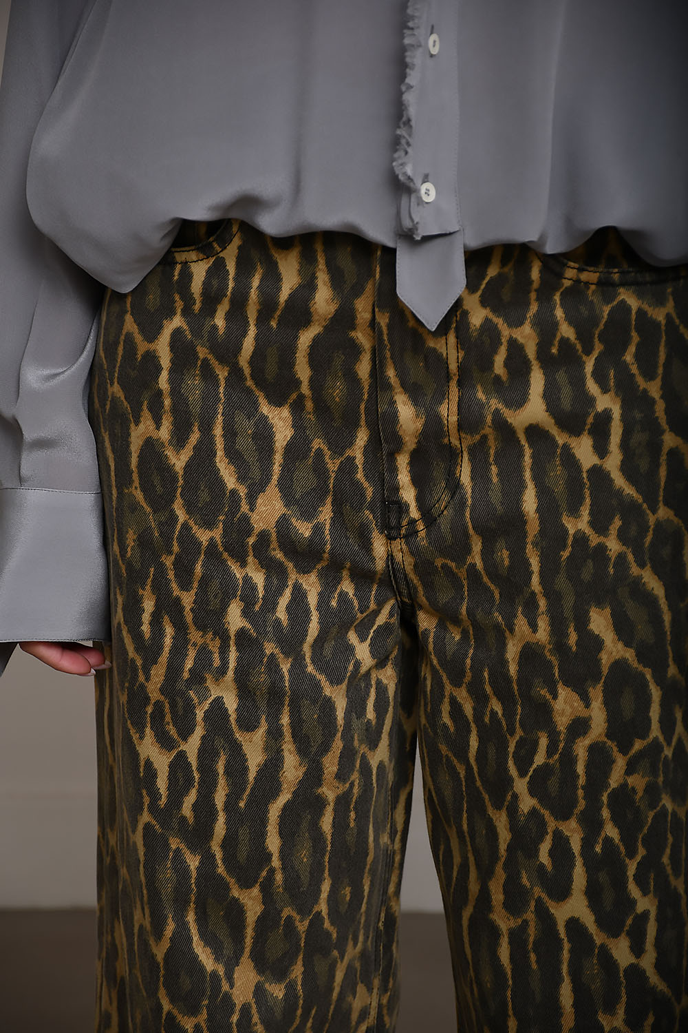 Leopard cotton baggy jeans