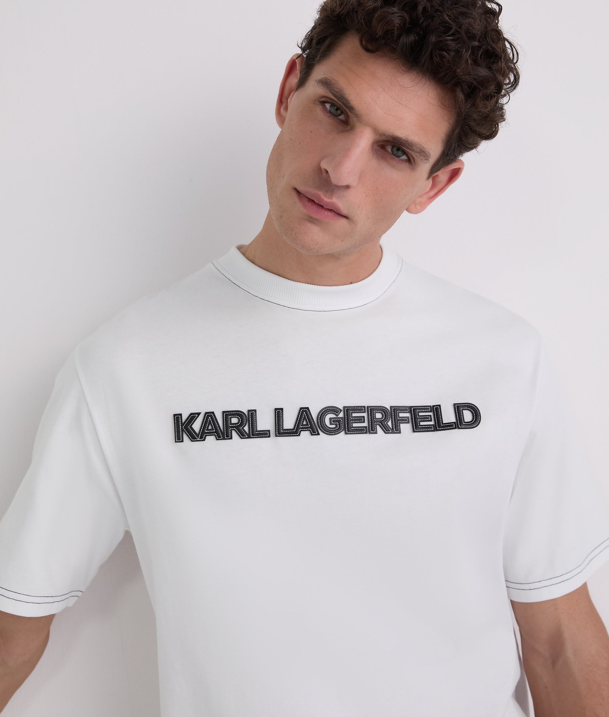 T-shirt met contrasterend stiksel