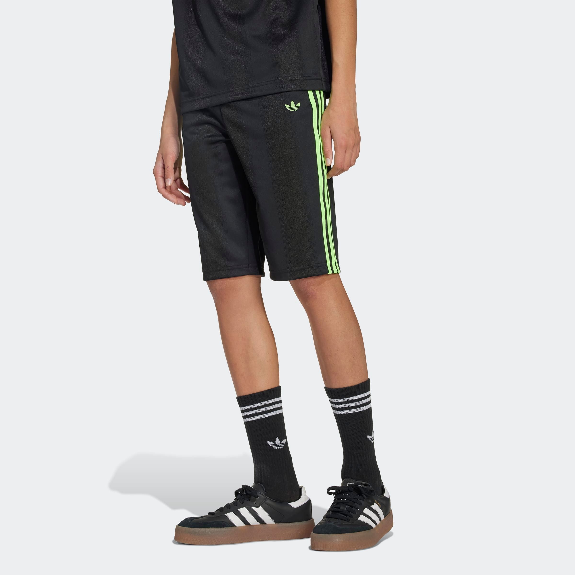 adidas Originals Shorts »SHORTS«