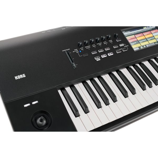 Korg Nautilus 61 AT